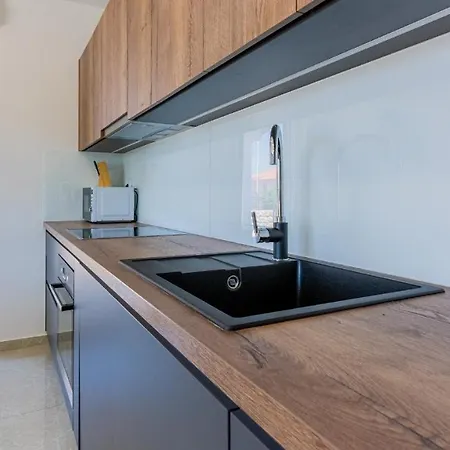 Gasthof Apartman Lucija *