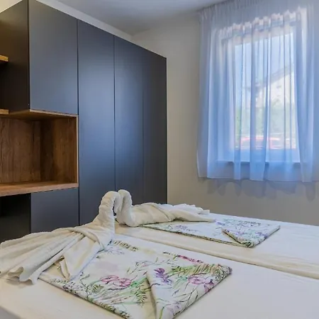 Gasthof Apartman Lucija *